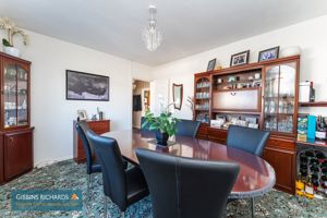 Dining Room- click for photo gallery
